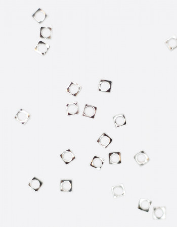 Металлический декор, квадрат серебро 2х2мм Металлический декор, квадрат серебро 2х2мм